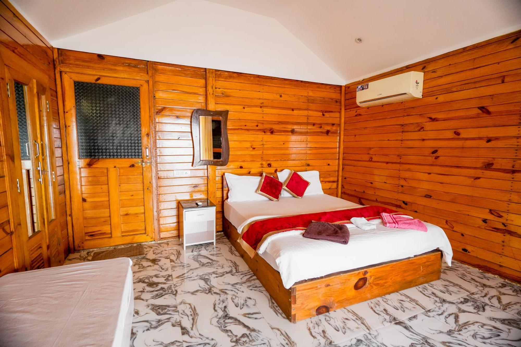 Om Sai Beach Resort Агонда Екстер'єр фото