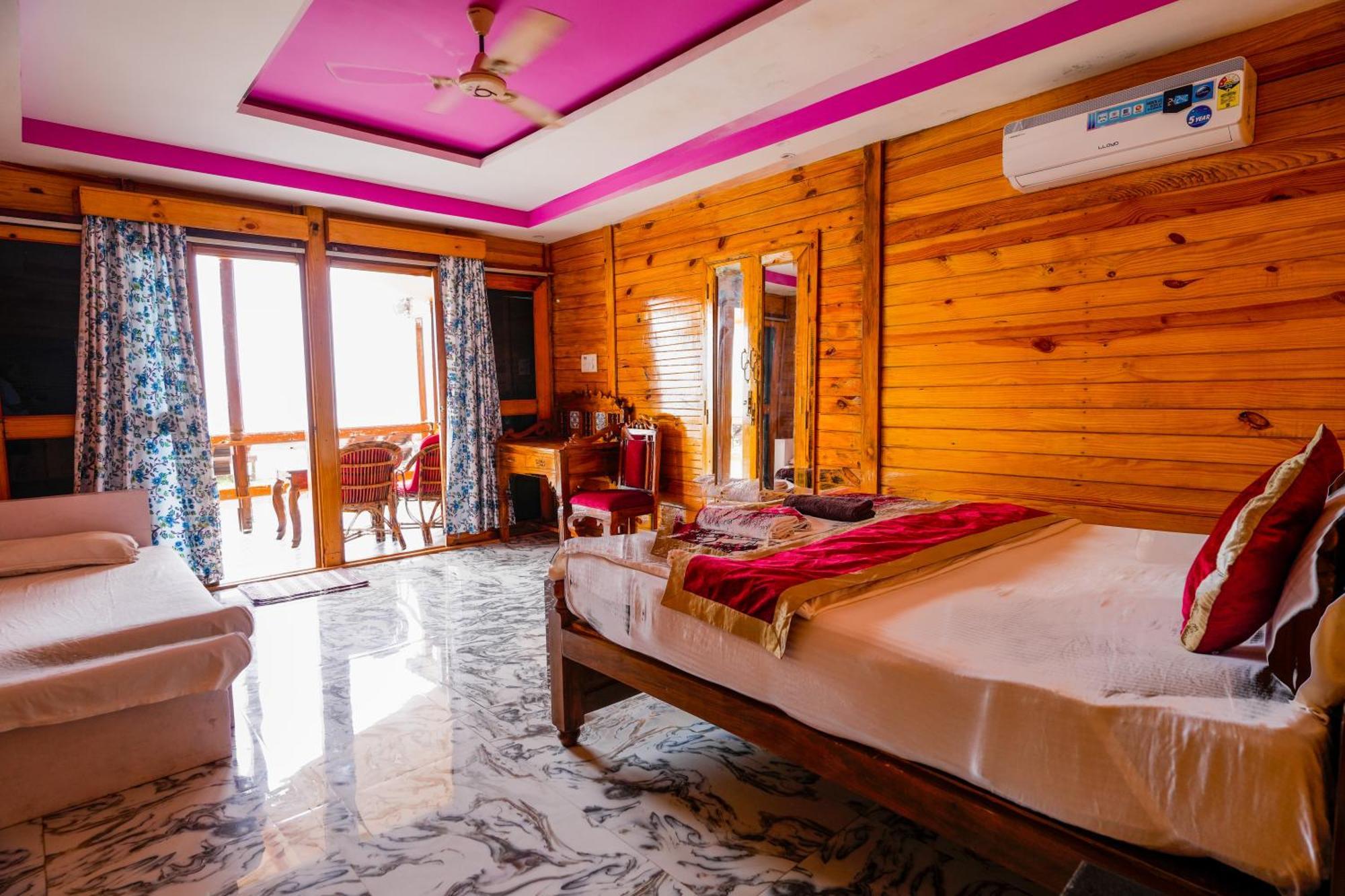 Om Sai Beach Resort Агонда Екстер'єр фото