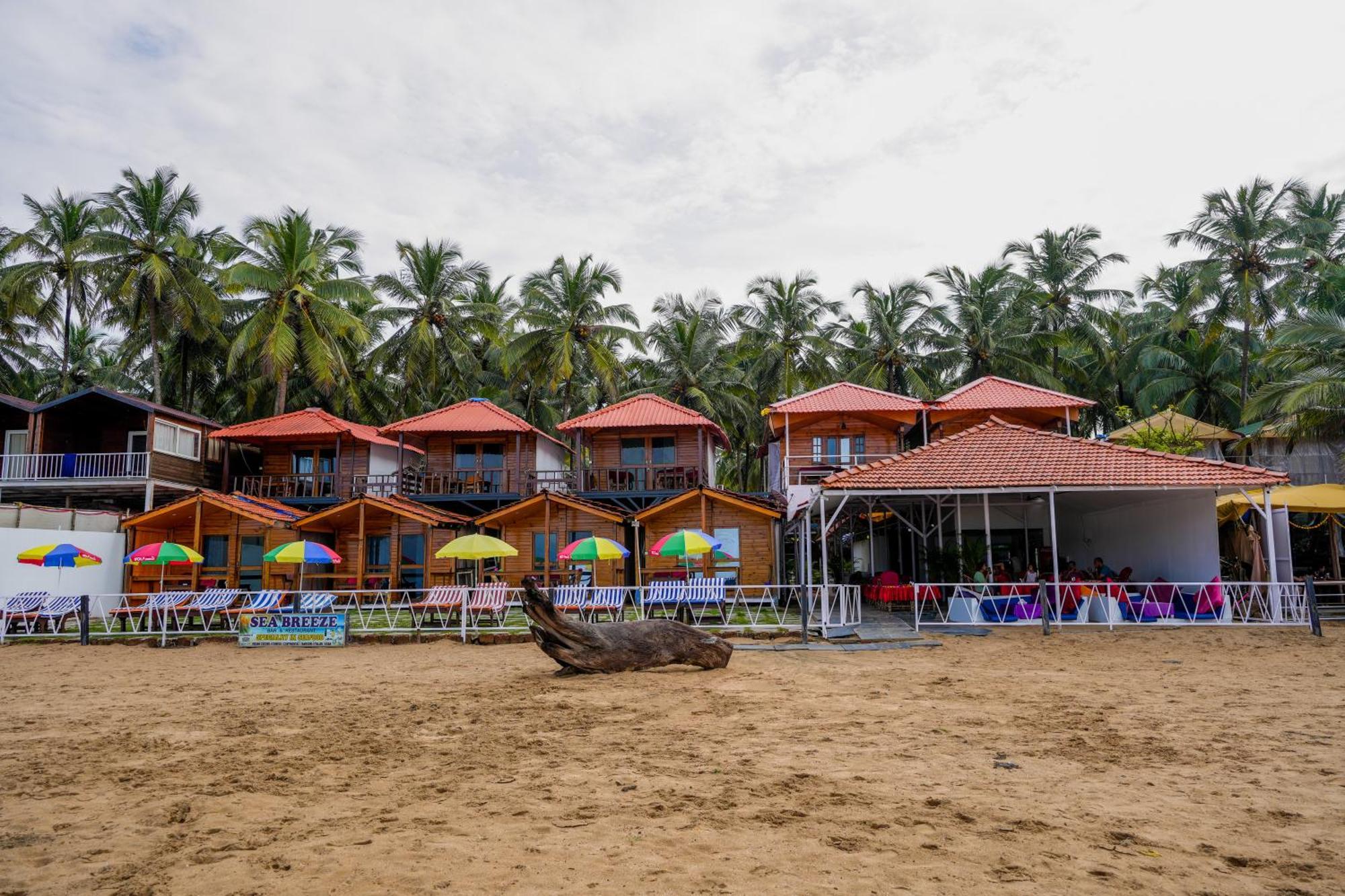 Om Sai Beach Resort Агонда Екстер'єр фото
